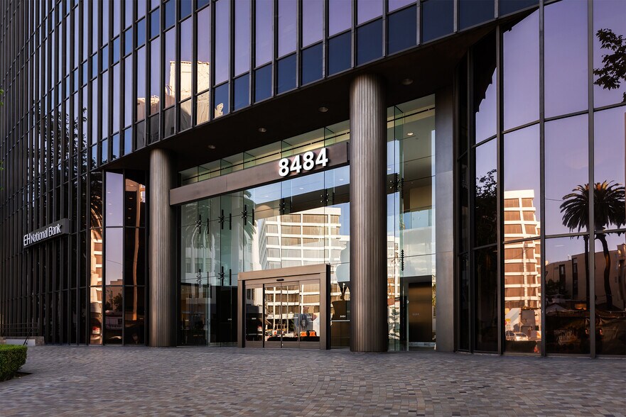 More Photos Of 8484 Wilshire Blvd, Beverly Hills Coworking Space
