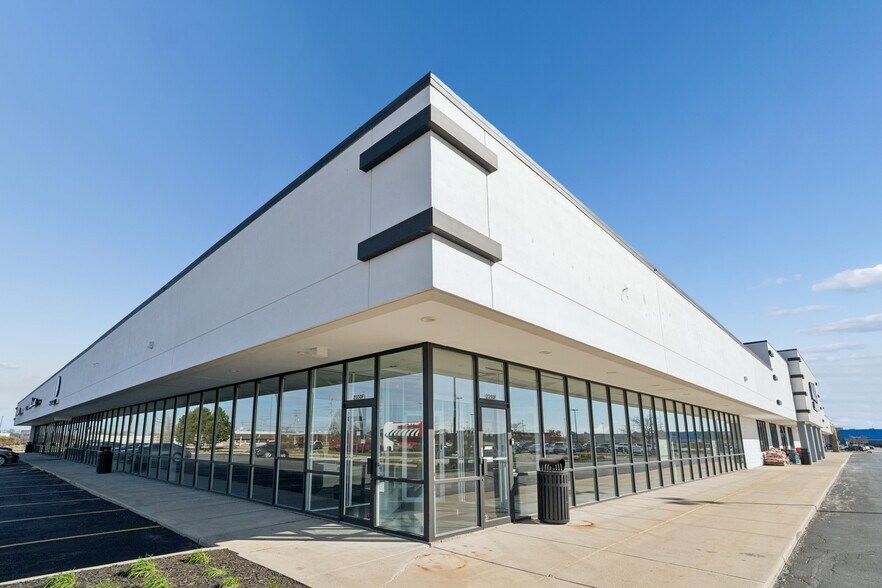 More Photos Of 2350 Sycamore Rd, Dekalb Freestanding For Lease