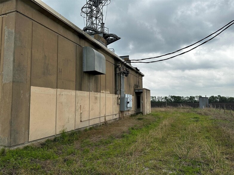 More Photos Of 550 S Farm To Market 1138, Nevada Radio TVTransmission Facilities For Sale