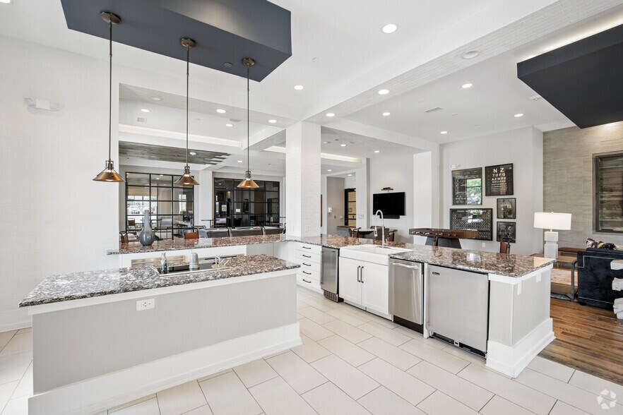 More Photos Of 7420 N Rea Park Ln, Charlotte Apartments For Lease