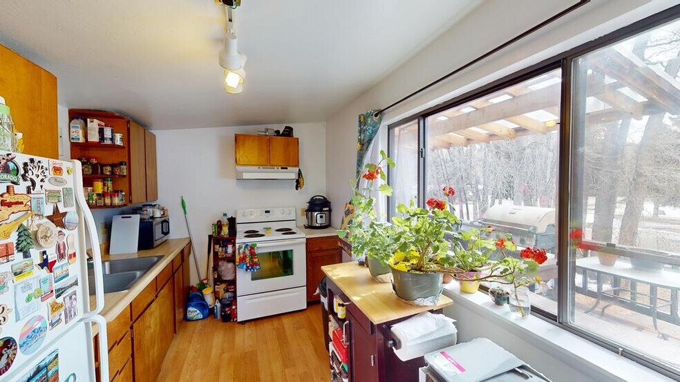 More Photos Of 130 Cleborn St, Lake City Apartments For Sale