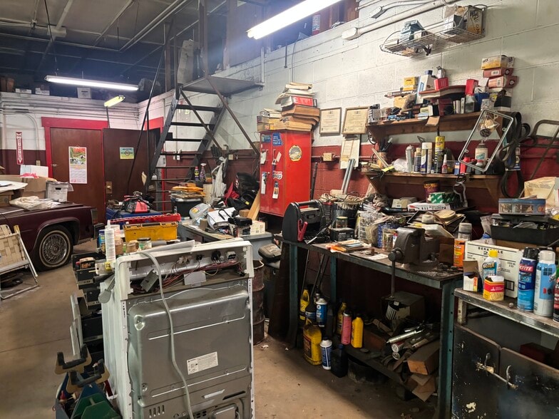 More Photos Of 325 E Railroad St, Pottsville Warehouse For Sale