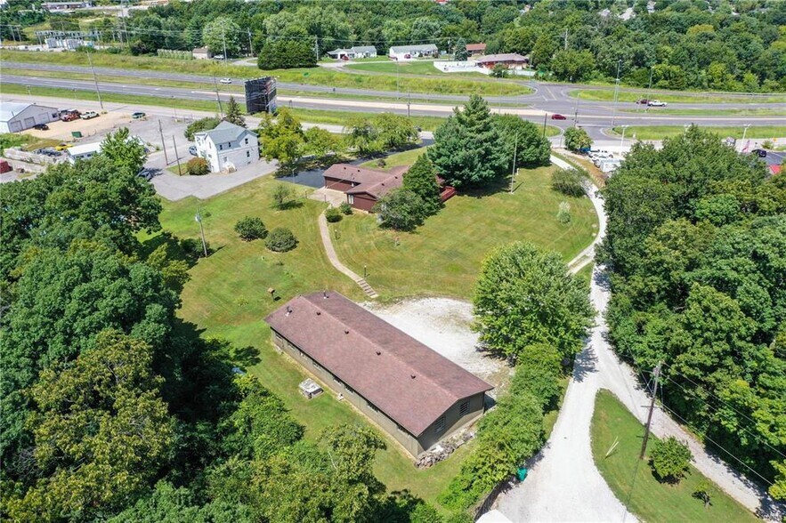 More Photos Of 1500 Gravois Rd, High Ridge Office Residential For Sale