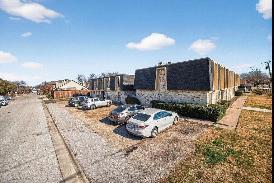 More Photos Of 705 E Worth St, Grapevine Apartments For Sale