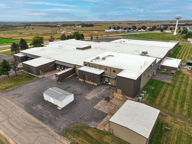 More Photos Of 100 Rayovac Ct, Fennimore Manufacturing For Lease