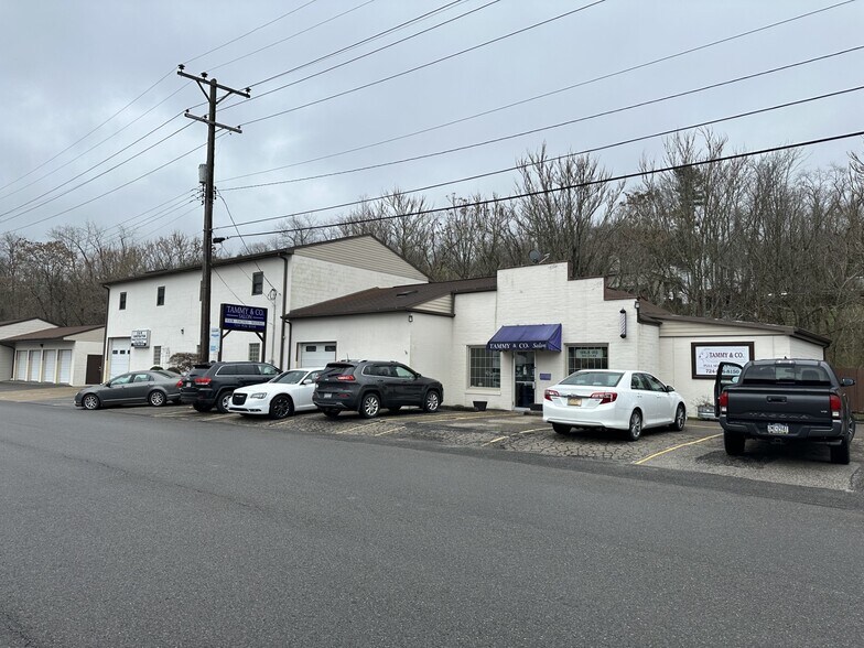 More Photos Of 130 E O'Hara St, Mc Donald Freestanding For Sale