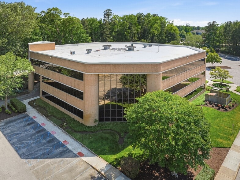 More Photos Of 300 Medical Pky, Chesapeake Medical For Lease