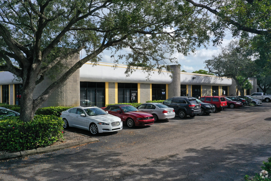 Primary Photo Of 1700 NW 65th Ave, Plantation Light Distribution For Lease