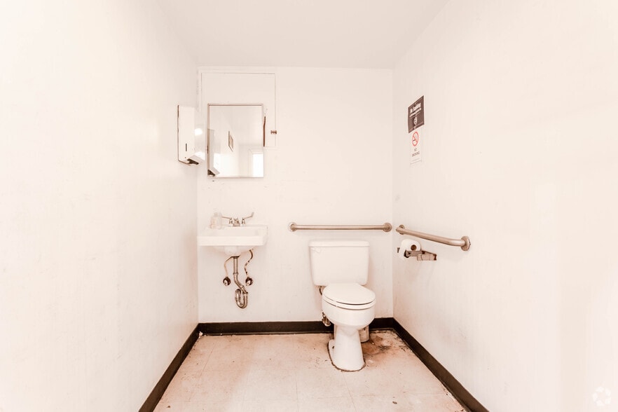 More Photos Of 2139-2159 Broadway, New York Apartments For Lease