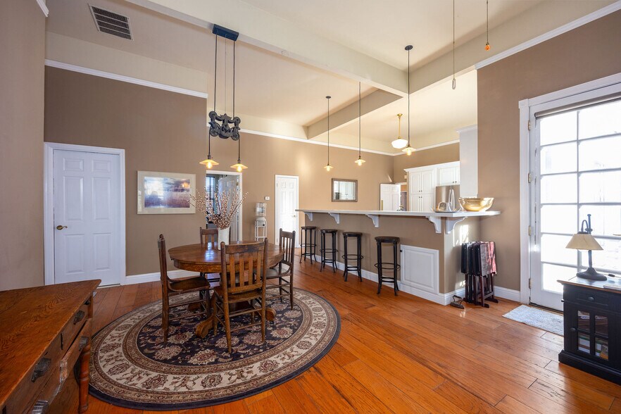 More Photos Of 393 Stage Rd, Pescadero Hospitality For Sale