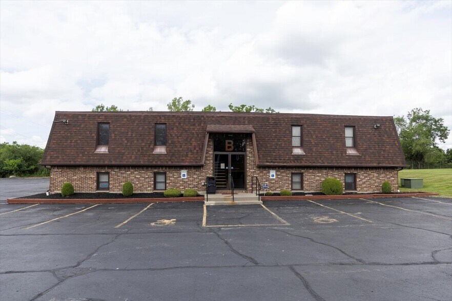 More Photos Of 928 French Rd, Cheektowaga Unknown For Lease