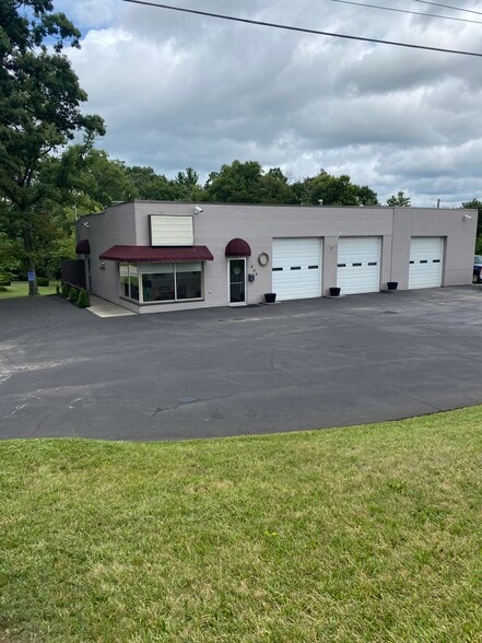 More Photos Of 604 Wallace Run Rd, Beaver Falls Convenience Store For Sale
