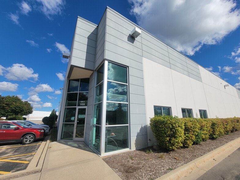 More Photos Of 1155 Bowes Rd, Elgin Warehouse For Lease