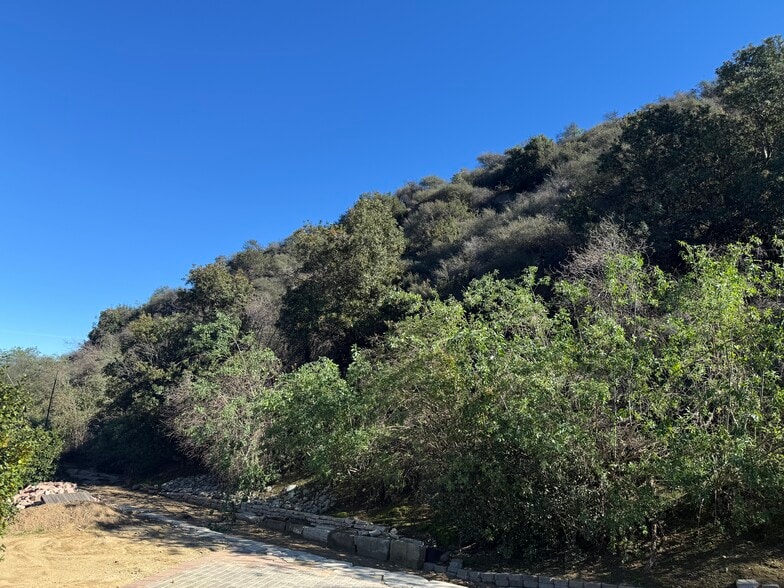 More Photos Of 3 Ambar Dr, Woodland Hills Land For Sale