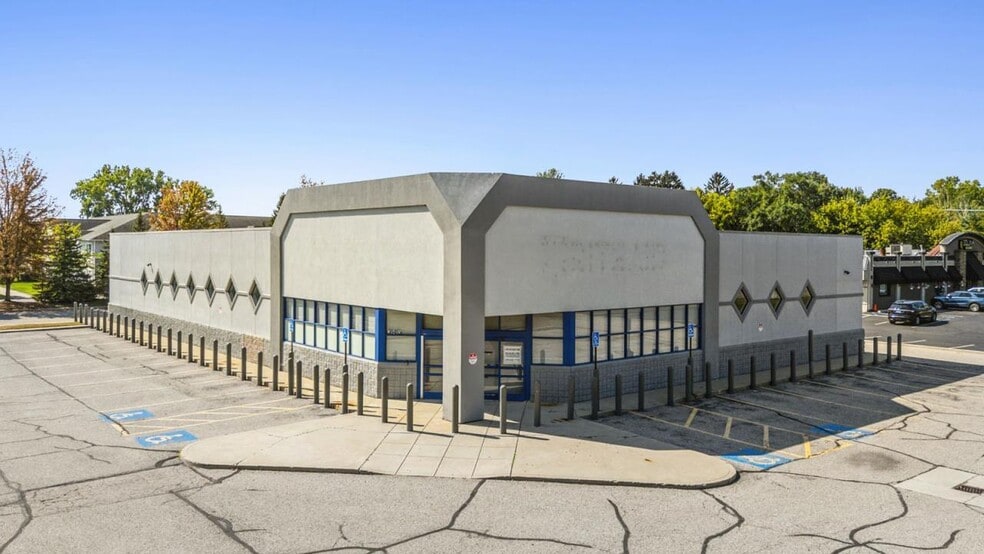 Primary Photo Of 36485 Garfield Rd, Clinton Township General Retail For Sale