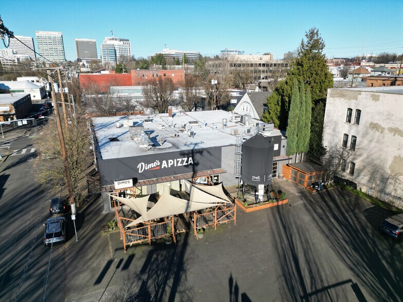More Photos Of 18 NE 7th Ave, Portland Freestanding For Lease
