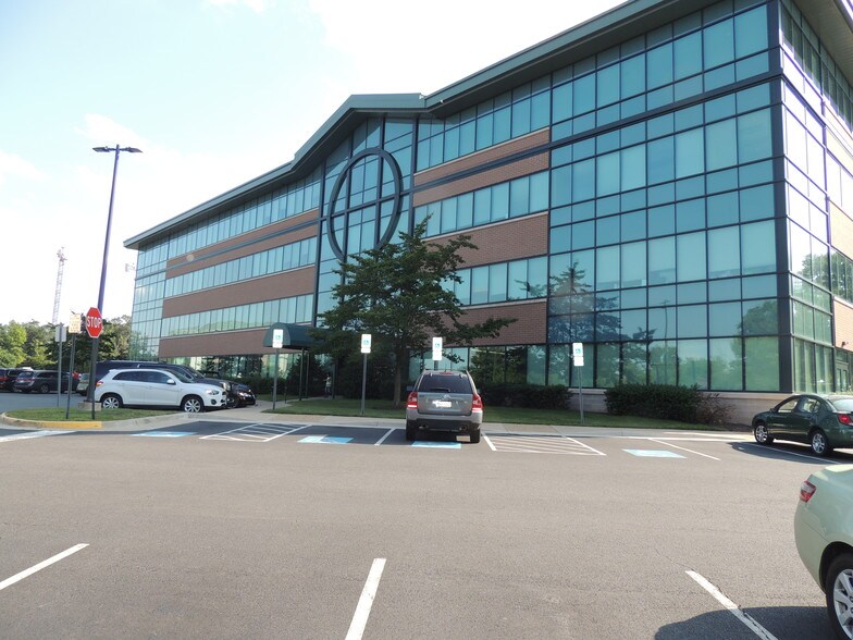 More Photos Of 19465 Deerfield Ave, Lansdowne Medical For Sale