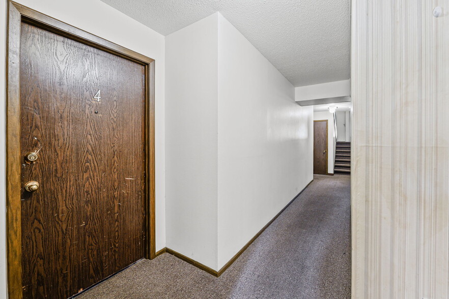 More Photos Of 2822-2846 Eldora Dr, Toledo Apartments For Sale