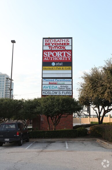 More Photos Of 9100 N Central Expy, Dallas Storefront For Lease