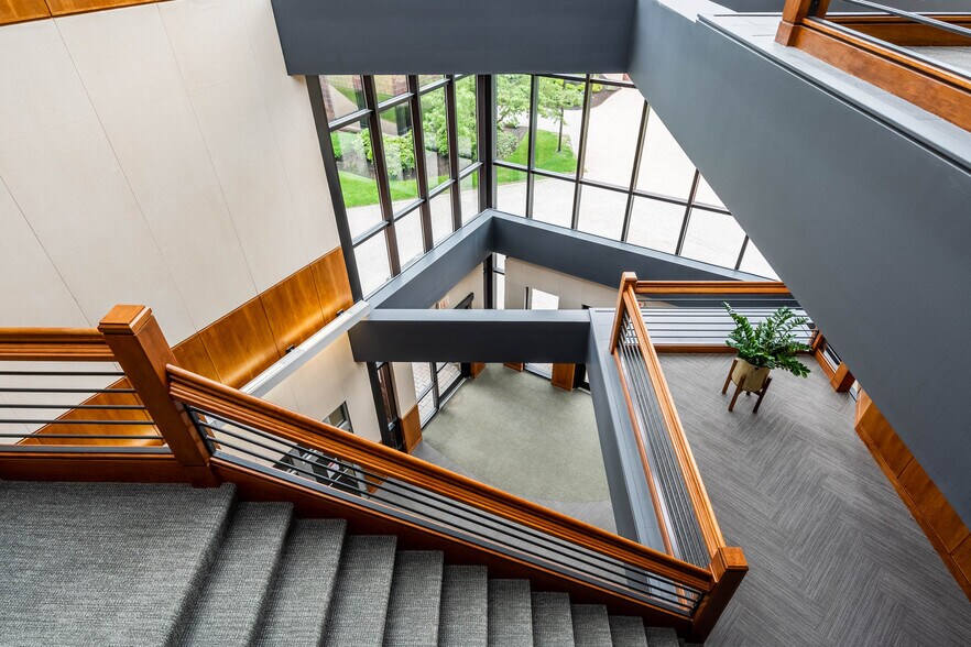 More Photos Of 500 Southborough Dr, South Portland Office For Lease