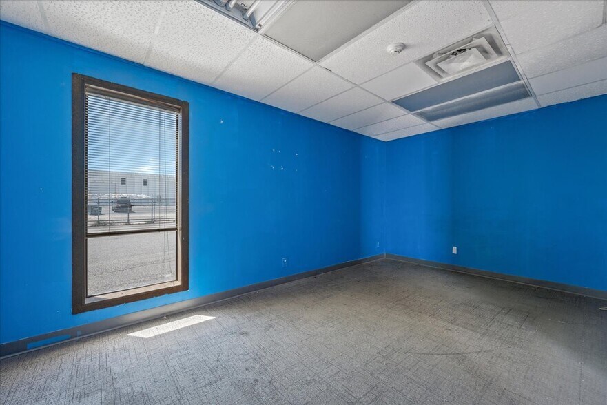 More Photos Of 265 Northamerican Rd, Cheyenne Warehouse For Lease