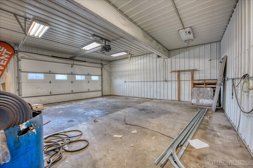 More Photos Of 2690 E Church St, Sandwich Warehouse For Lease