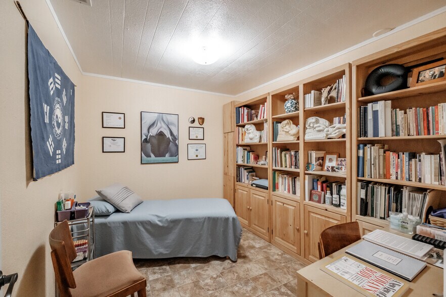 More Photos Of 909 Curry Rd, Roseburg Specialty For Sale