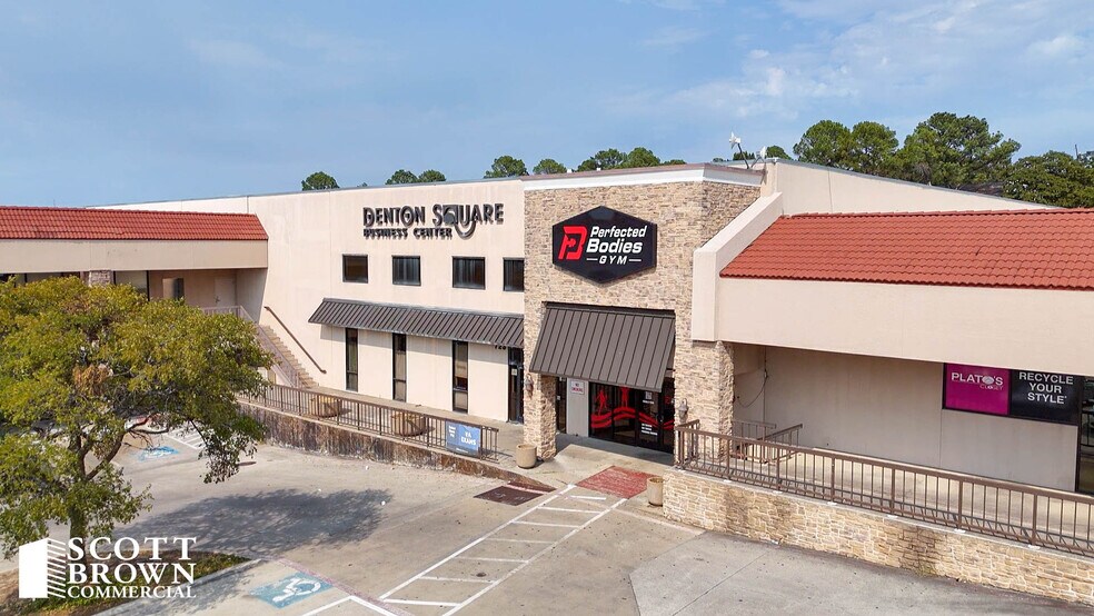 Primary Photo Of 721-725 S Interstate 35, Denton Office For Lease