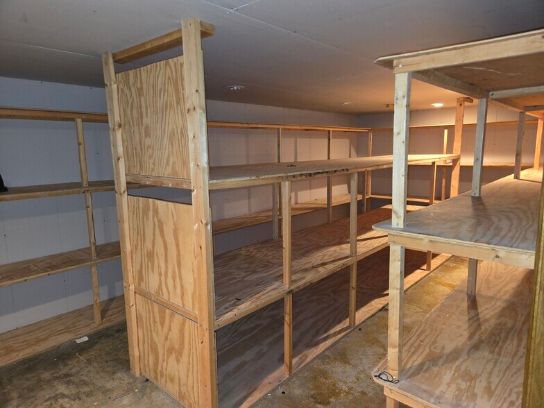 More Photos Of 211 IL-38, Rochelle Light Distribution For Lease