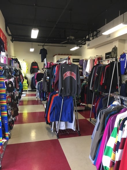 More Photos Of Suite 3, Bloomington Apartments For Lease