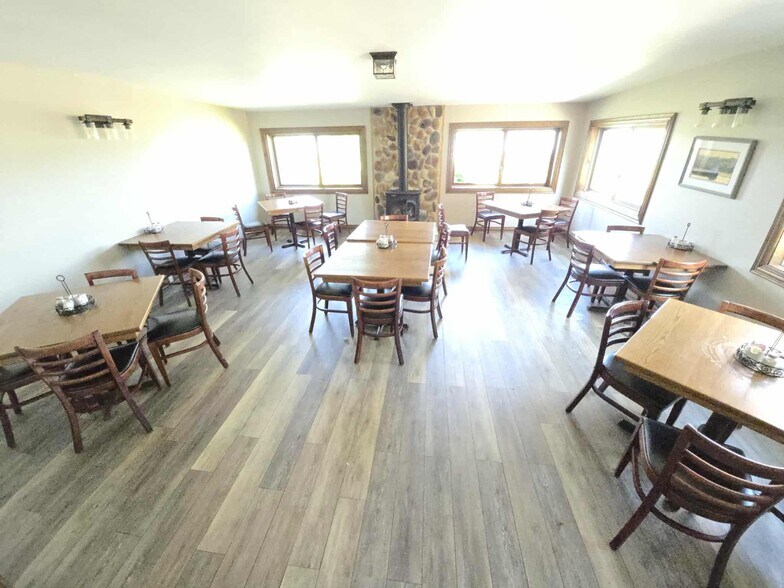 More Photos Of 1702 Ford St, Ogdensburg Specialty For Sale