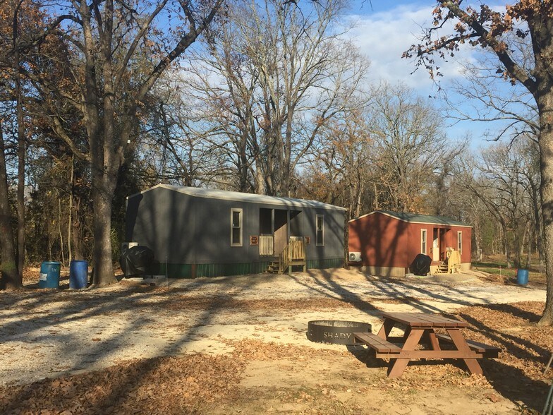 More Photos Of 1083 N 4290 Rd, Hugo Hotel For Sale