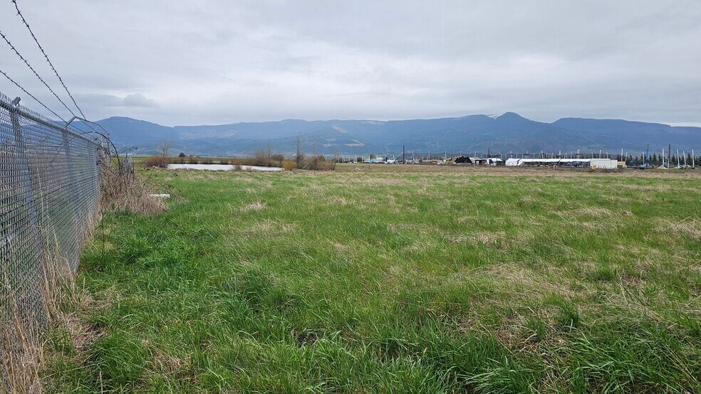 More Photos Of North Coburg Rd @ Diamond Hill Road, Harrisburg Land For Sale