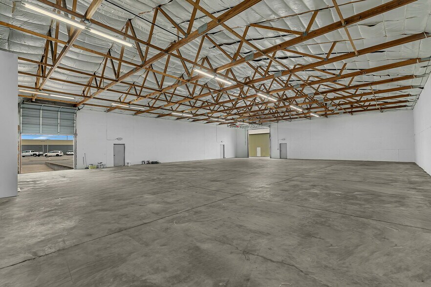 More Photos Of 585 1st St SE, Saint Cloud Warehouse For Sale