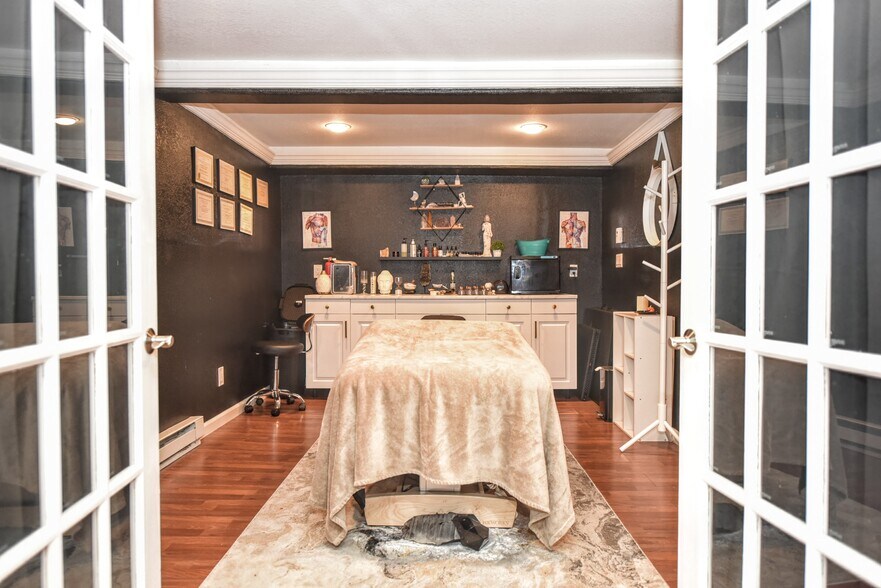 More Photos Of 276 State Rt.94, Vernon Medical For Sale