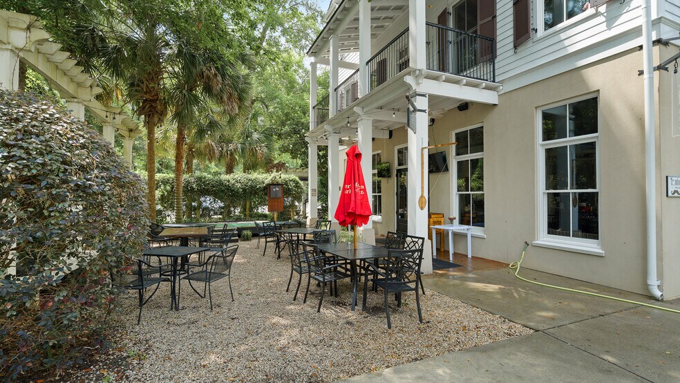 More Photos Of 19 Market, Beaufort Office For Lease