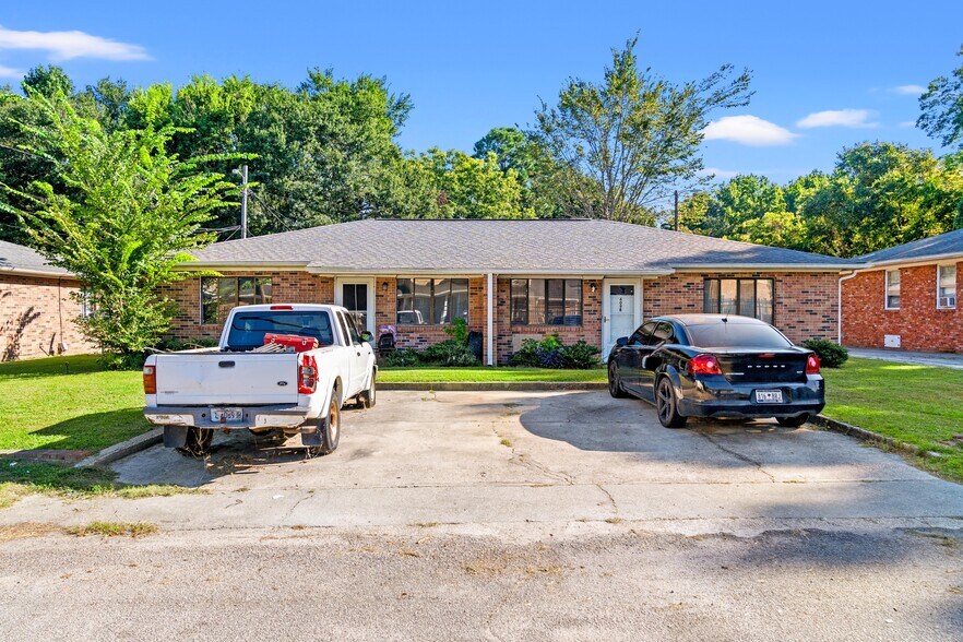 More Photos Of 407 Royal St, Florence Multifamily For Sale