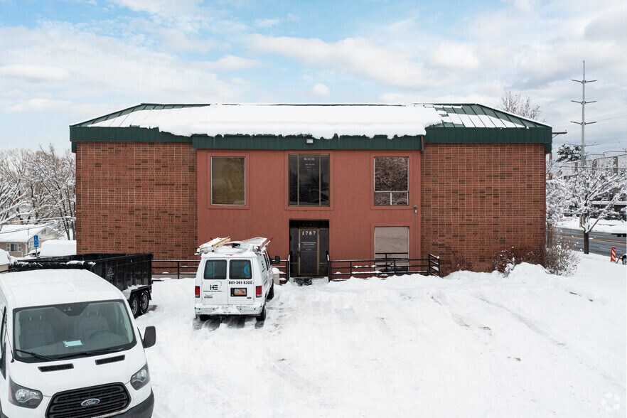 More Photos Of 1787 Fort Union Blvd, Salt Lake City Medical For Lease
