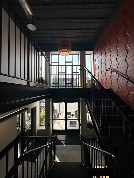 More Photos Of 2309 Nicollet Ave, Minneapolis Office For Sale