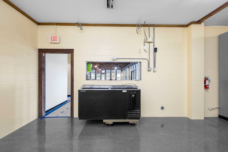 More Photos Of 275 Timber Island Rd, Carrabelle Restaurant For Sale