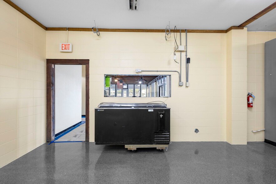 More Photos Of 275 Timber Island Rd, Carrabelle Restaurant For Sale