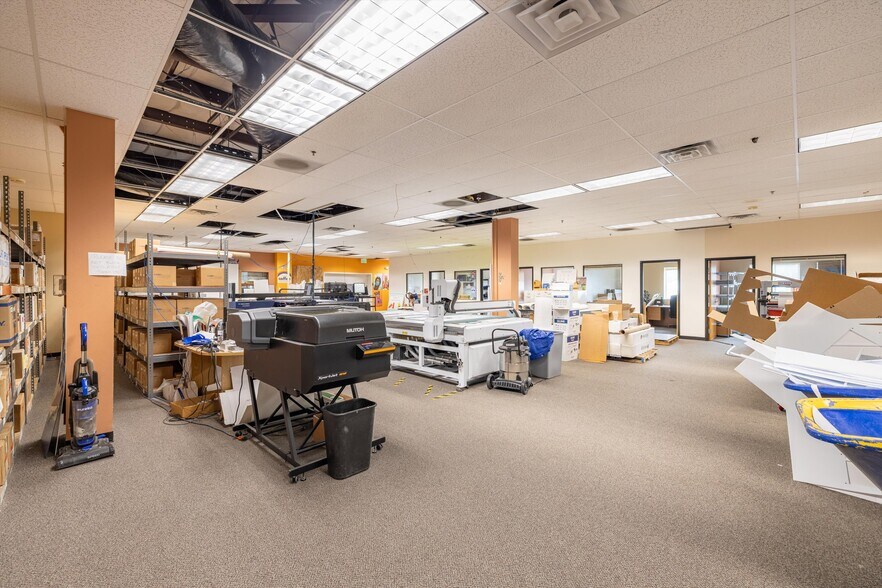 More Photos Of 2000 Kentucky St, Bellingham Warehouse For Sale