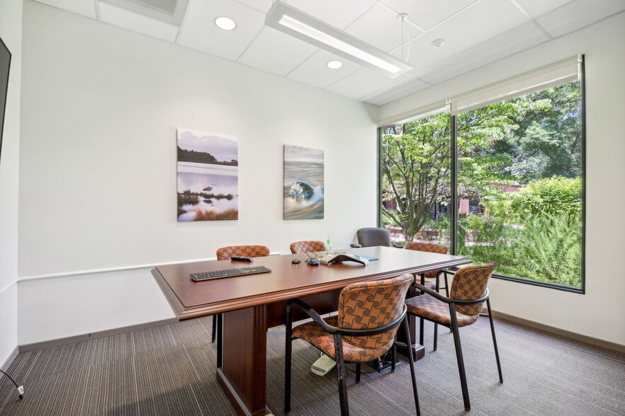 More Photos Of 10245-10255 Old Columbia Rd, Columbia Office For Sale