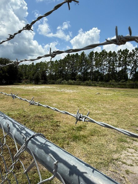 More Photos Of Industrial Park Rd, Green Cove Springs Land For Lease