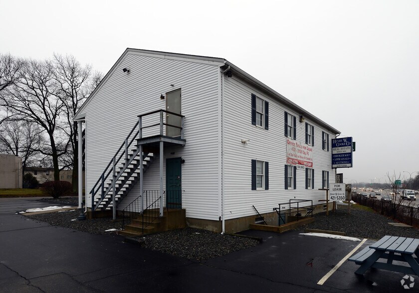 More Photos Of 120 Lavan St, Warwick Office For Lease