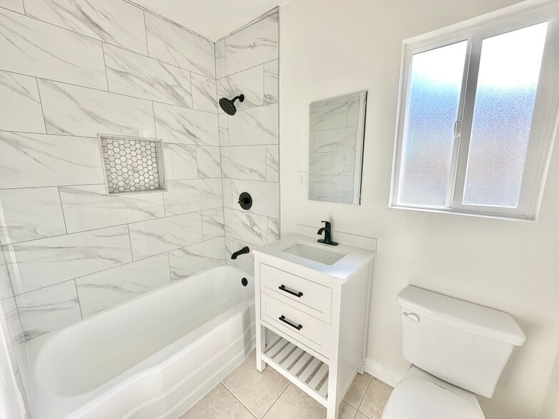 More Photos Of 10720 Charnock Rd, Los Angeles Multifamily For Sale