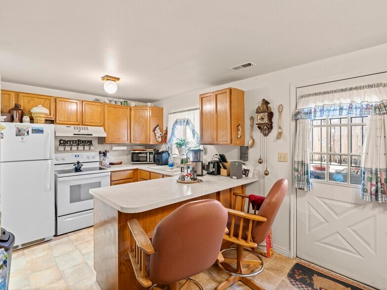 More Photos Of 268-408 1220 South St, Vernal Apartments For Sale