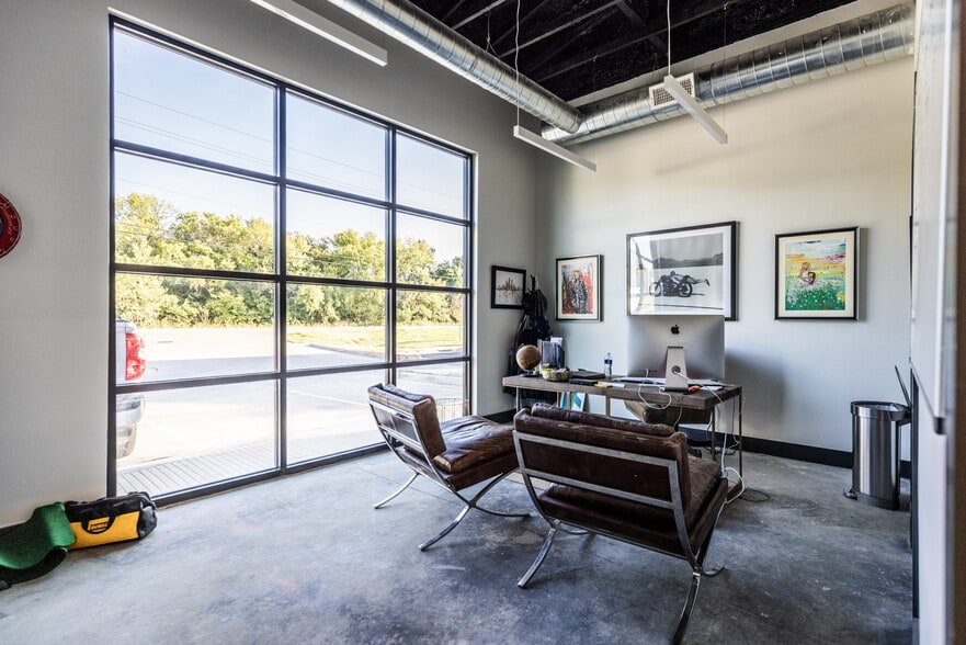 More Photos Of 6610 E 121st St, Bixby Office For Lease