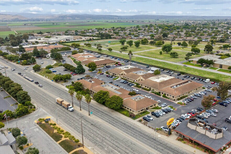 More Photos Of 945-947 Blanco Rd, Salinas Medical For Lease