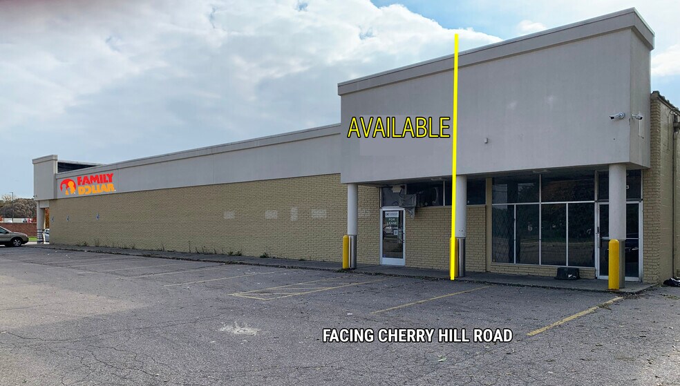 More Photos Of 148-206 S Wayne Rd, Westland Storefront For Lease